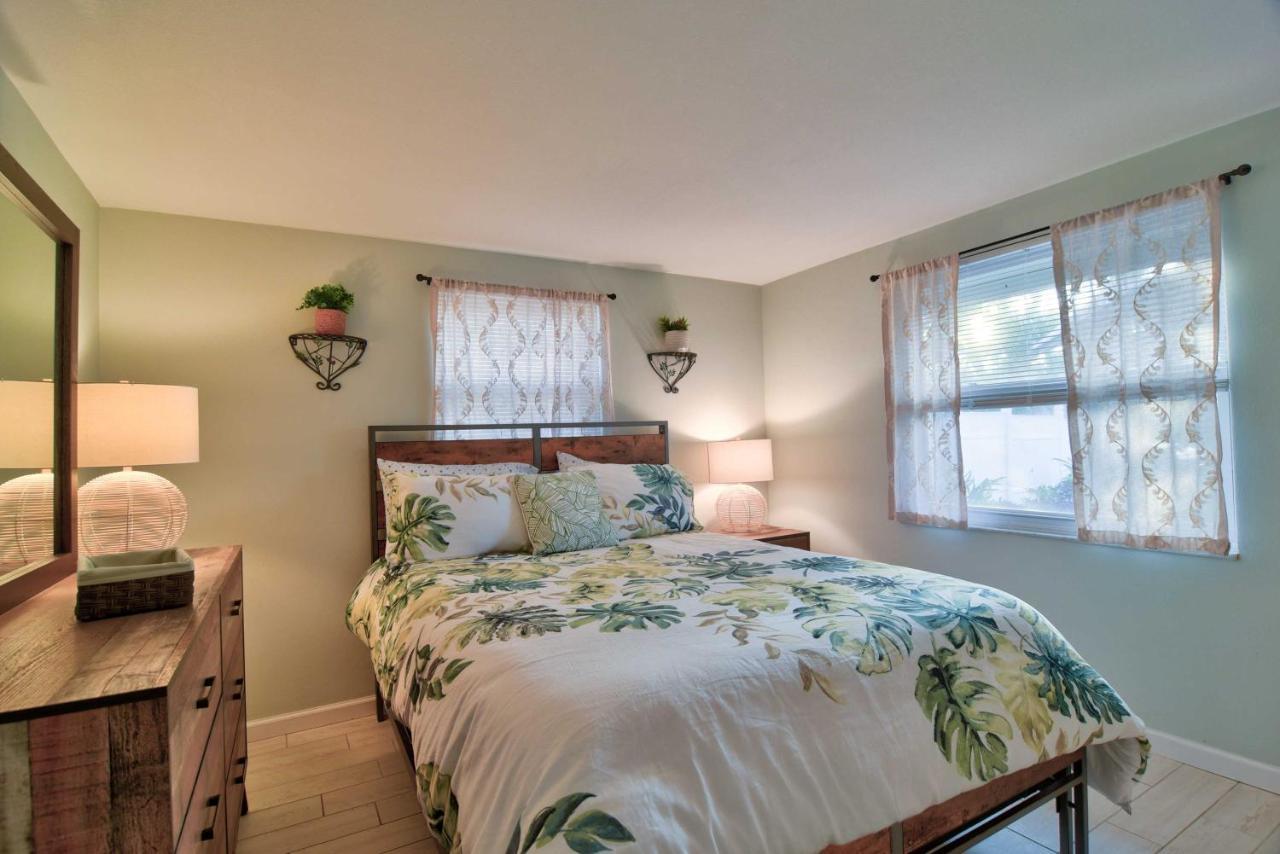 Waterfront Bradenton Home Heated Pool And Fire Pit Екстериор снимка
